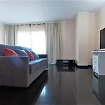 Rocha Tower 11D Apartment *