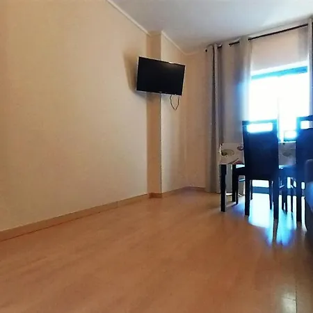 Rocha Tower 11d-11e *