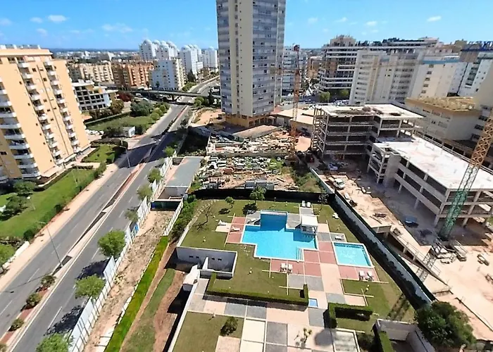 Apartment Rocha Tower 11D *